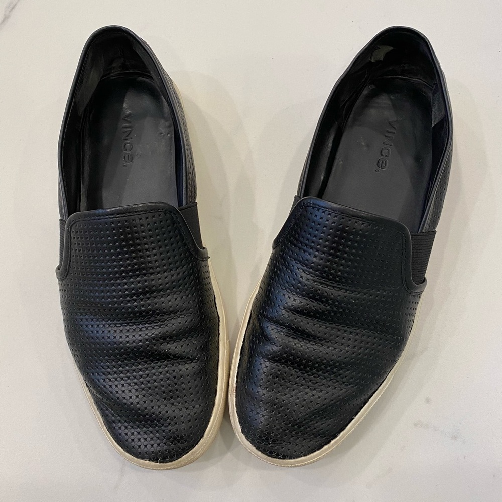 Vince perforated black leather sneaker